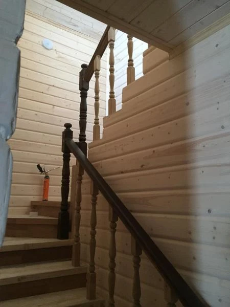Фото Деревянные лестницы в Можайске