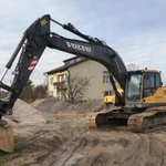 фото Аренда гусеничного экскаватора Volvo EC240 болотный