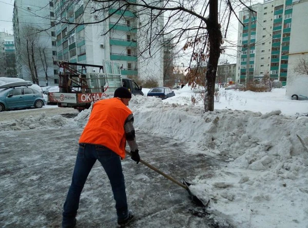 Фото УБОРКА СНЕГА