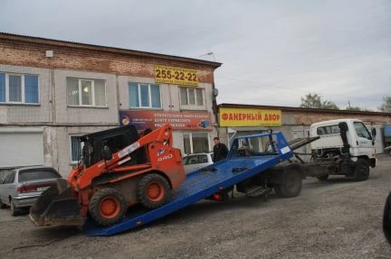 Фото Эвакуатор. Фронтальный погрузчик. Грузоперевозки