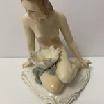 Фото №6 Обнаженная девушка с лотосом