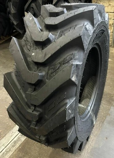 Фото Шины для экскаватора-погрузчика 16.0/70-20