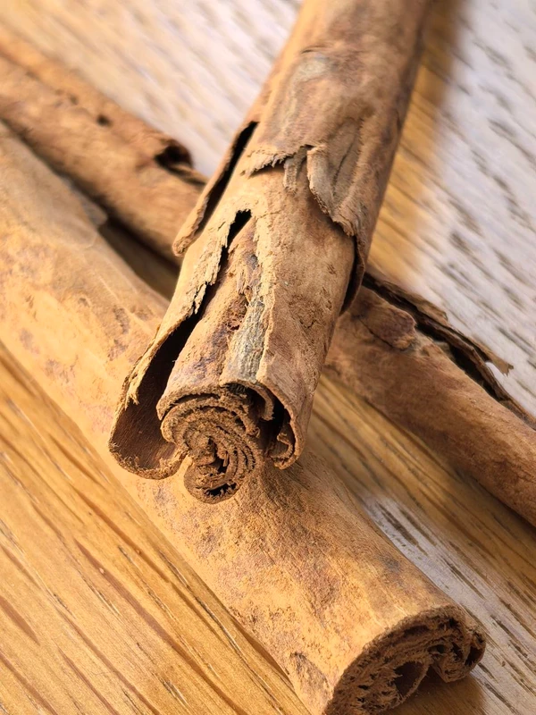 Фото Корица цейлонская (Cinnamomum verum) — настоящая, благородная, без кумарина