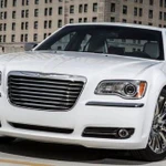 Фото №3 Прокат авто на свадьбу Chrysler 300 Restyle 2013