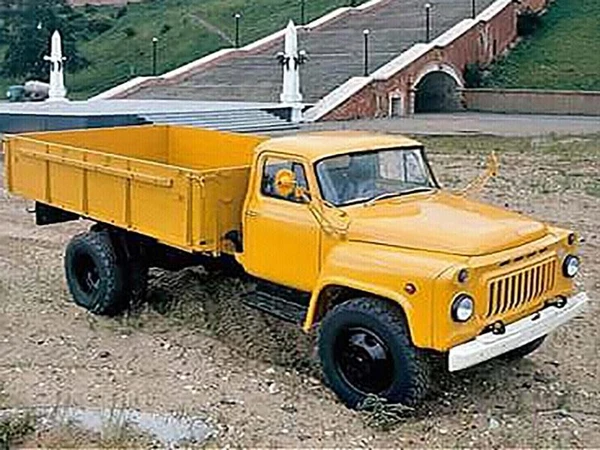 Фото Слом строений зданий. Вывоз мусора