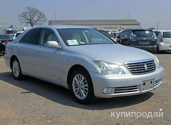 Фото Toyota Crown 2004 года