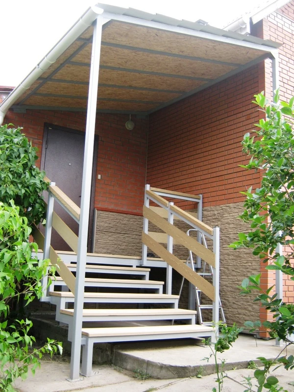 Изготовим лестницы, козырьки, решетки, контейнеры, урны