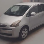 фото Toyota Ractis, 2006 Год.