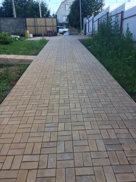 Фото УКЛАДКА ТРОТУАРНОЙ ПЛИТКИ