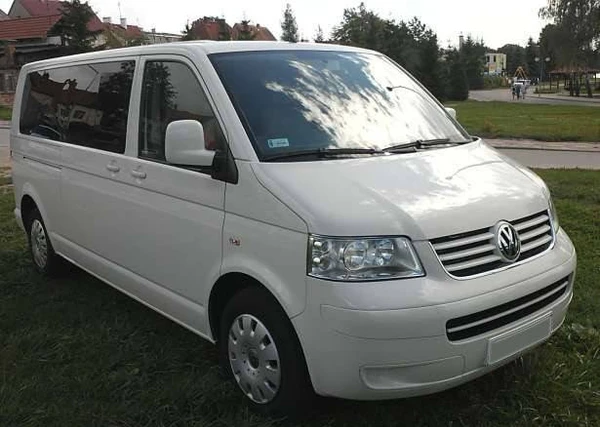 Фото Заказ микроавтобуса Volkswagen Caravelle 7,8,9 мест