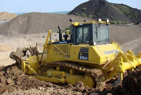 Фото Аренда бульдозера Komatsu D65E-12