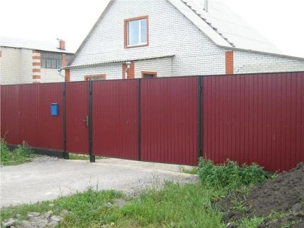 Фото Забор из профнастила