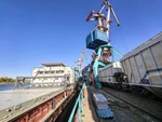 фото Перевалка и хранение грузов Калачевский речной порт
