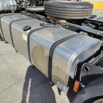 Фото №5 Седельный тягач HINO YC4180SH1UG6 колесной формулы 4х2