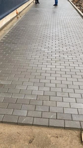Фото Укладка тротуарной плитки, благоустройство 