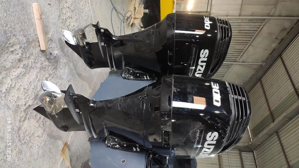 Фото Мотор подвесной Suzuki 300