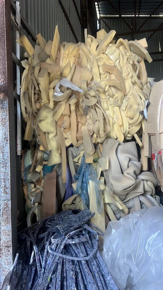 Фото Обрекзи поролона