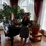 Вокалистка