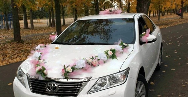 Фото Автомобиль на свадьбу