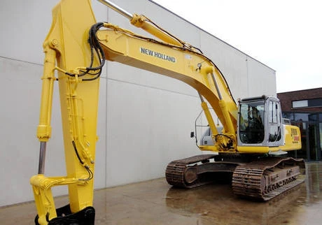 Фото New Holland Kobelco E 385