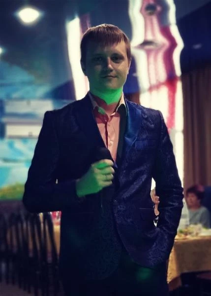 Фото Ведущий на ваш праздник, диджей, живой вокал