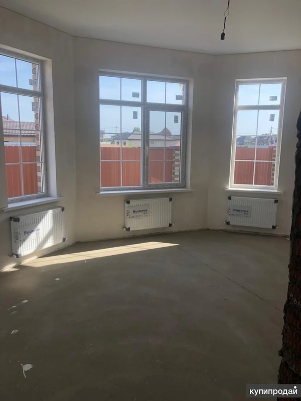 Продаётся дом г. Краснодар. Прикубанский р-он. Площадь 90 кв.м. 3 комнаты,кухня