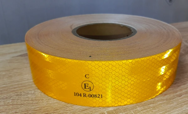 Фото Лента светоотражающая 20 м (Желтая / 50мм / Призма)