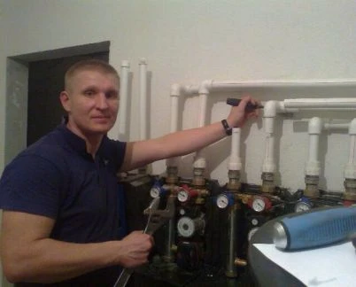 Фото Мастер сантехник местный выезд быстрый без выходны