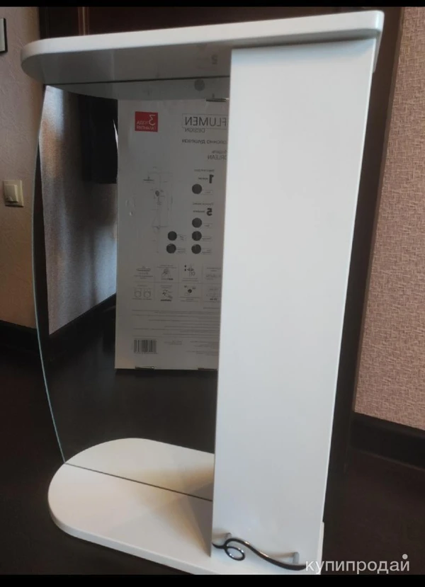 Фото Зеркало со шкафчиками для ванной