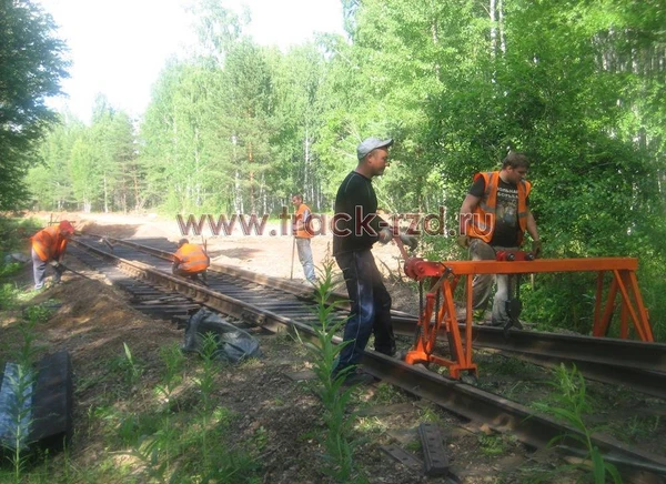 Фото Строительство железнодорожных путей