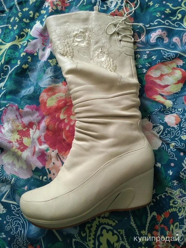 Фото Продам зимние сапоги.