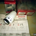 Фото №8 Honeywell thera - 4 Classic. Механическая термоголовка.