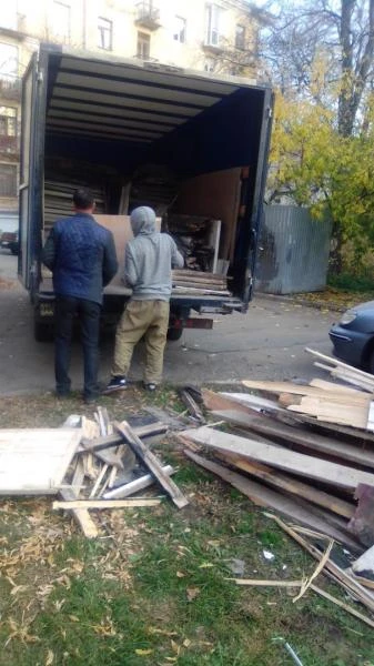 Фото Демонтажные работы и вывоз мусора на свалку