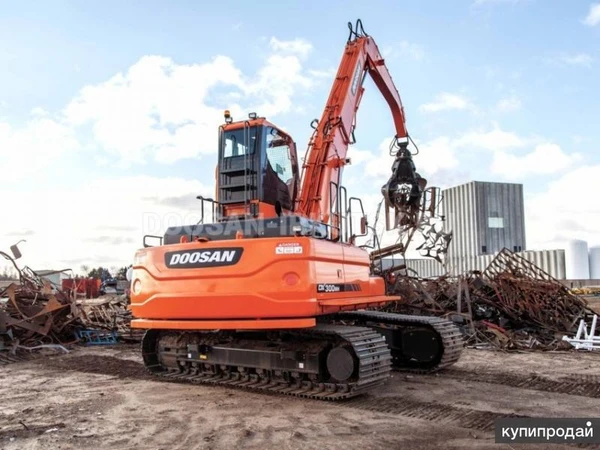 Фото Гусеничный перегружатель Develon DX300MH Doosan