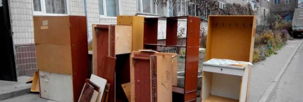 Фото Вывоз и утилизация старой мебели в Казани