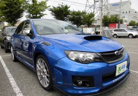 Фото Subaru Impreza WRX STI спортивный седан