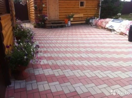 Фото Укладчики брусчатки