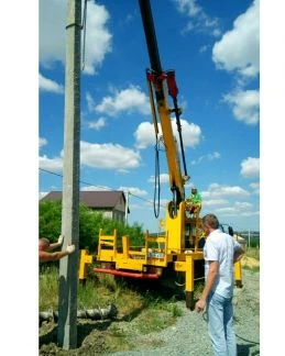 Фото Установка столбов лэп, бурение отверстий под фунда