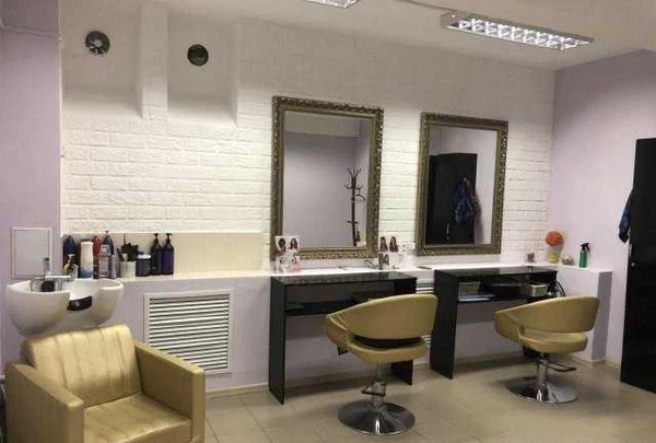 Фото Парикмахер мастер маникюра