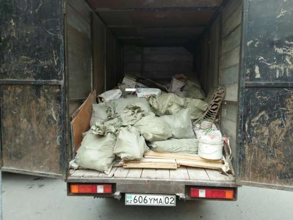 Фото Вывоз строительного или бытового мусора