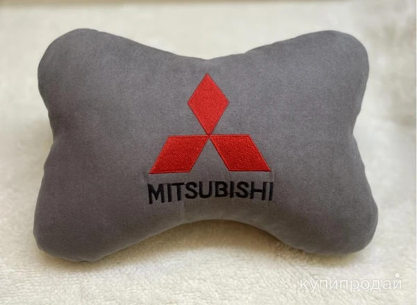 Фото Подушки в авто под голову