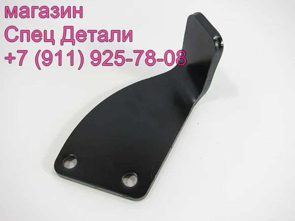 Фото Hyundai HD170 - 500 Кронштейн крепления поперечины кабины 642927C001