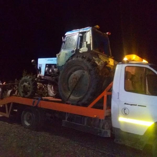 Фото ЭВАКУАТОР   КРУГЛОСУТОЧНО БЕРДСК