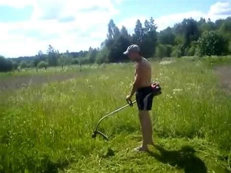 Фото Покос травы очиска участка спил 