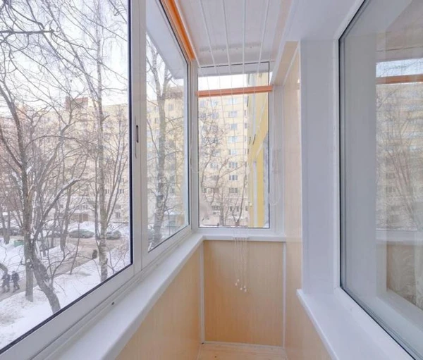 Фото Пластиковые окна. Остекление балконов и лоджий
