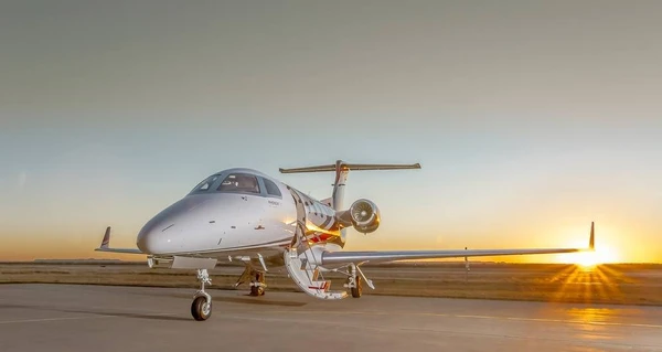 Фото Продажа бизнес-джета Embraer Phenom 300