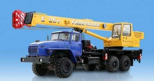 Фото Услуги. Аренда авто крана 25т21м