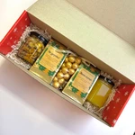 фото Новогодний набор сладкий с чаем и медом