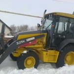 Аренда Экскаватора погрузчика John Deere 325k. Гид