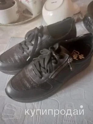 Фото Продам кроссовки женские новые